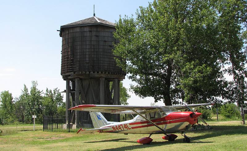 wooden Frisco water tower - Beaumont, Kansas