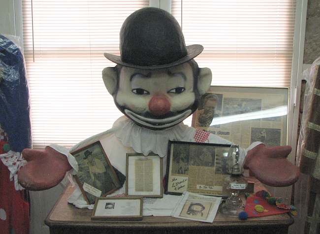 D.W. Washburn's Sparky the Clown