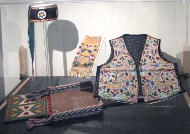 Indian folk art at Native American Heritage Museum