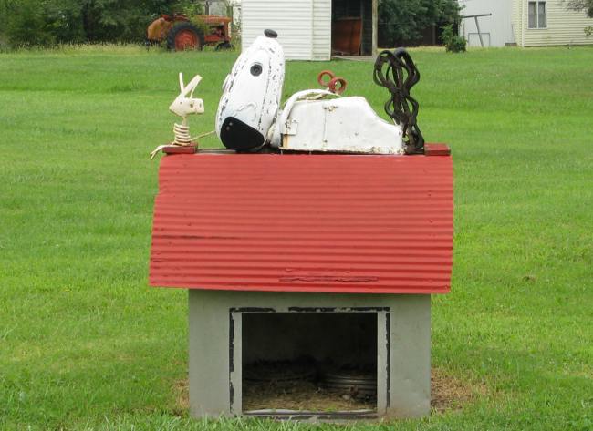 Woodstock & Snoopy sculpture