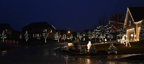 Arbor Landing Holiday Lights - Olathe, Kansas