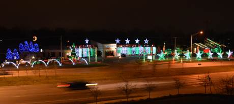Vince & Associates Holiday Lights - Overland Park, Kansas