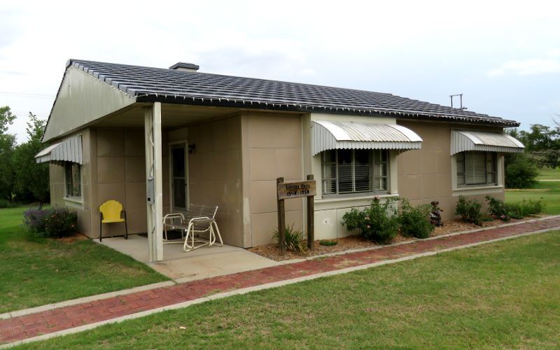 Lustron House  prefabricated home