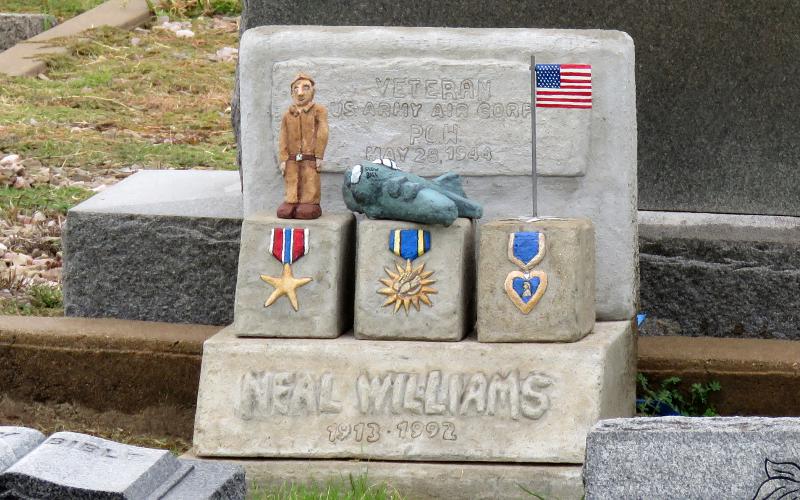 Neal Williams gravestone - Hoisington City Cemetery