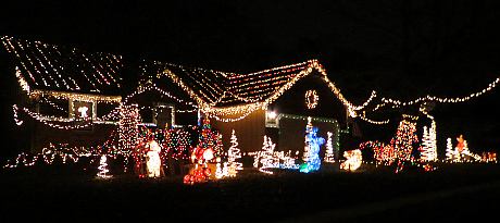 Curtis Family Christmas Light Display - Overland Park, Kansas
