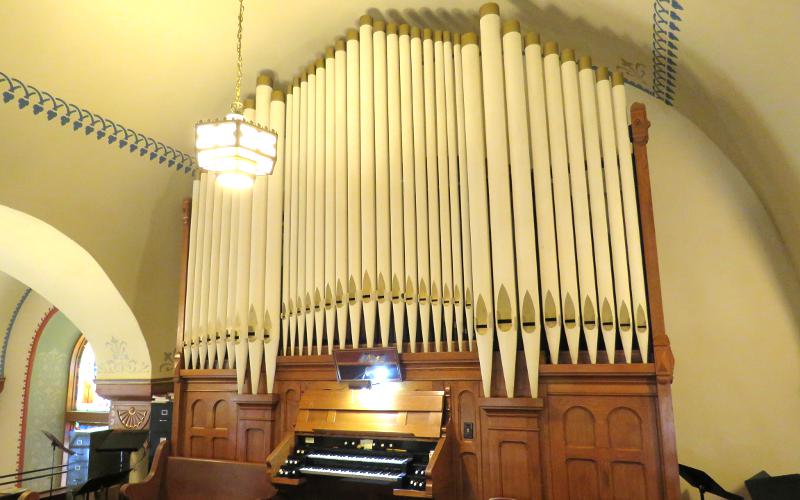 Pipe organ - St. Mark Catholic Church