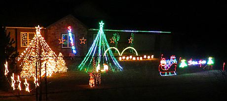 Mason family Christmas light program - Edwardsville, Kansas