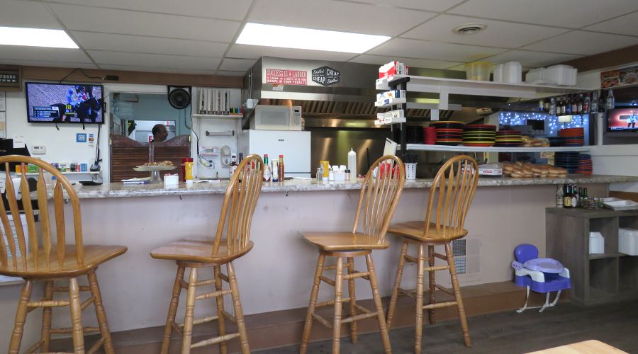 Winons Cafe grill and counter - WInona, Kansas