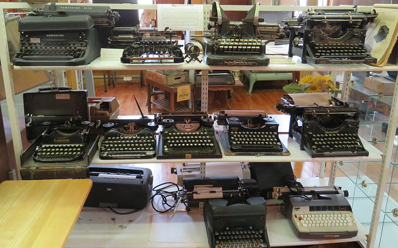 antique typewriters - Hope Communuty Historical Museum