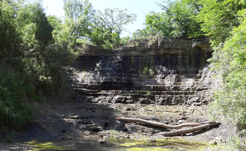 Geary Lake Falls with no water