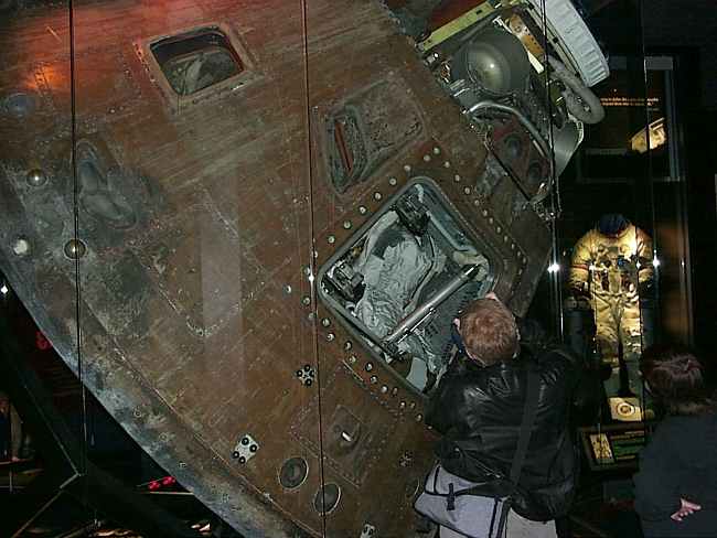 Apollo 13 Command capsule - Kansas Cosmosphere