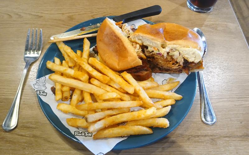 X Man sandwich - Buck Tui BBQ Restaurant