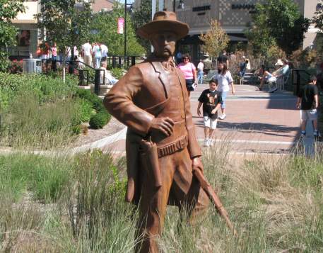 Kansas Legend Wyatt Earp - statue in Kansas City, Kansas
