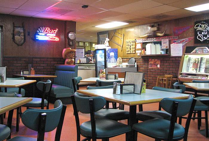 Quick's Bar-B-Q dining room
