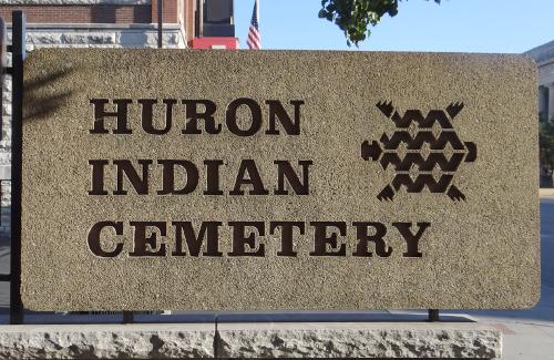 Huron Indian Cemetery - Kansas City, Kansas