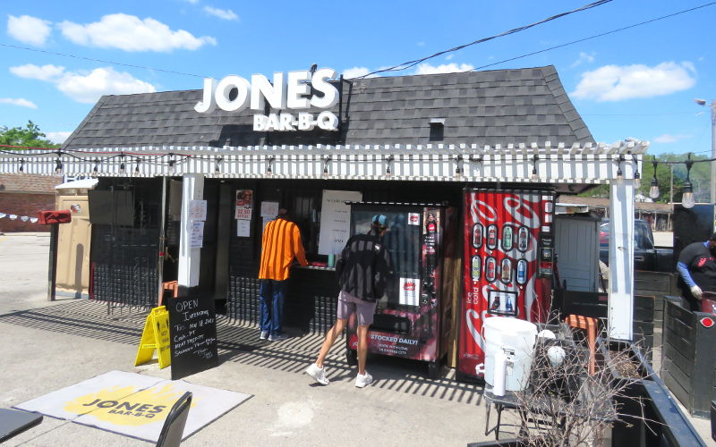 JOnes BBQ sales window