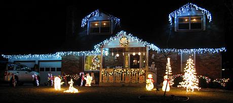 Westridge Court Holiday Lights - Lawrence, Kansas