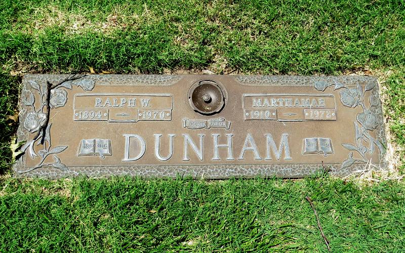 stanley armour dunham