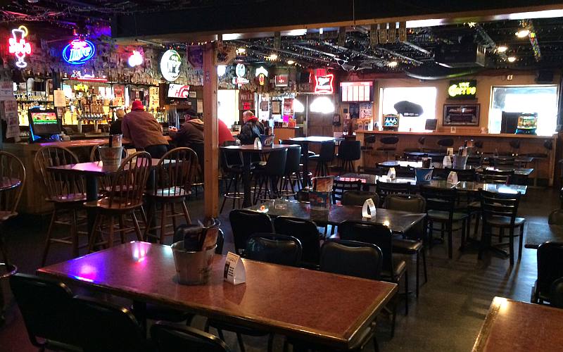 Freddy T's Restaurant and Sports Bar - Olathe, Kansas