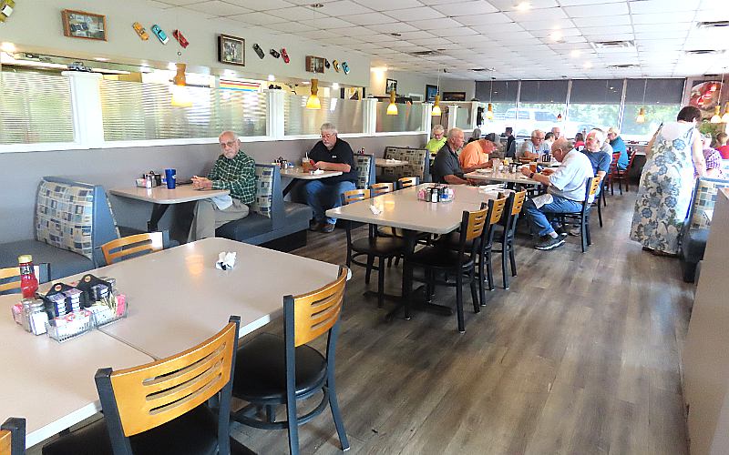Old 56 Family Restaurant dining room