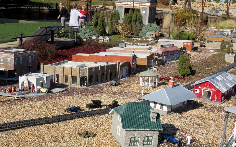 Train Garden - Overland Park Arboretum