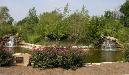 Erickson Water Garden at Overland Park Arboretum & Botanical Gardens
