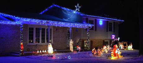 Moundview Drive Holiday Display - Topeka, Kansas