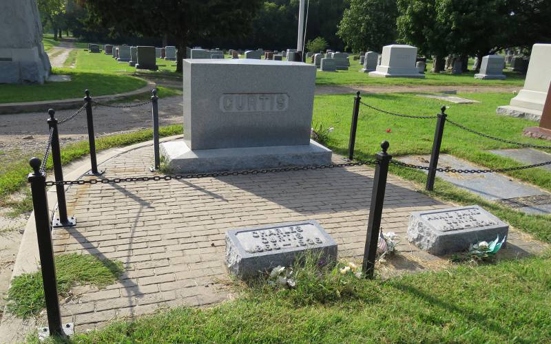 Charles Curtis grave