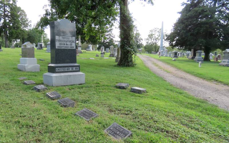 Topeka Typographical Union memorial monument in Topeka Cemetery