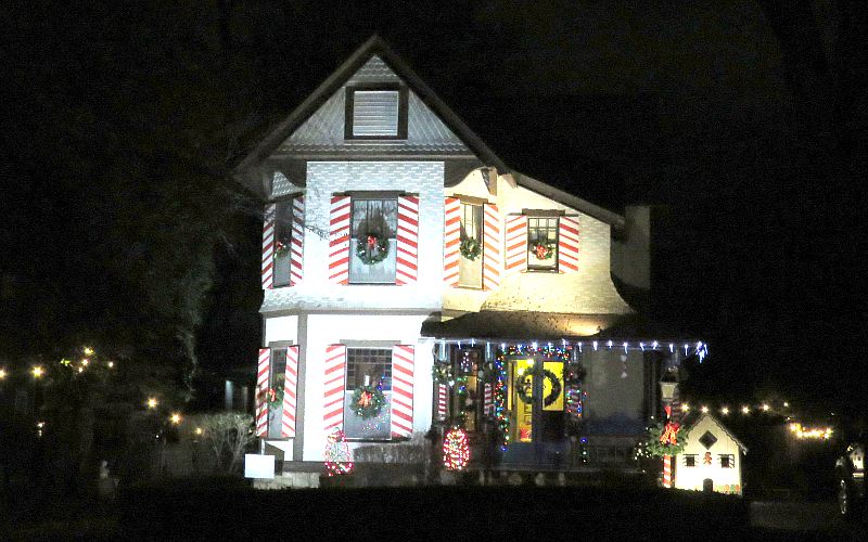 Potwin Place Neighborhood Christmas Display Topeka, Kansas